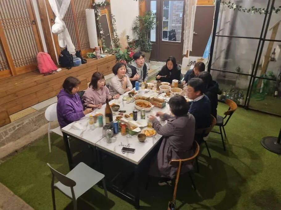 Maison d'hôtes Bibimbap Hanok Guesthouse Gyeongbokgung Séoul